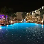 Dubaivillage منتجع *