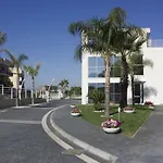 Dubaivillage * Camposano