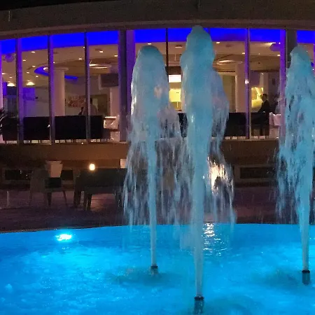 Dubaivillage Resort Camposano