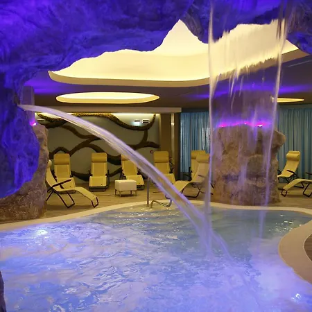 Dubaivillage Resort Camposano