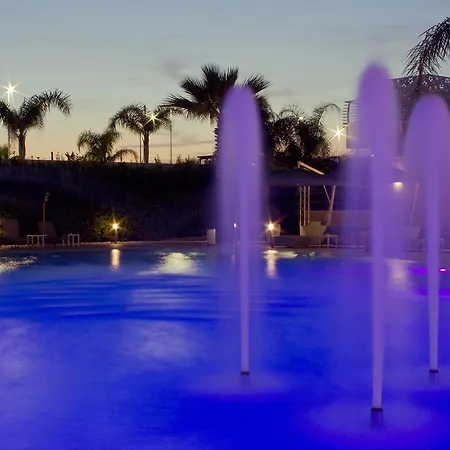 Dubaivillage Resort Camposano