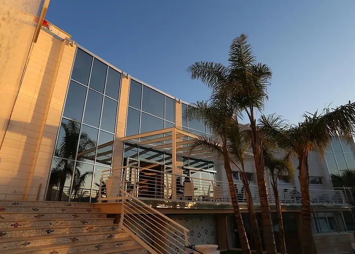 Dubaivillage Resort Camposano