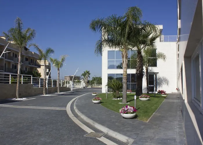 Dubaivillage * Camposano