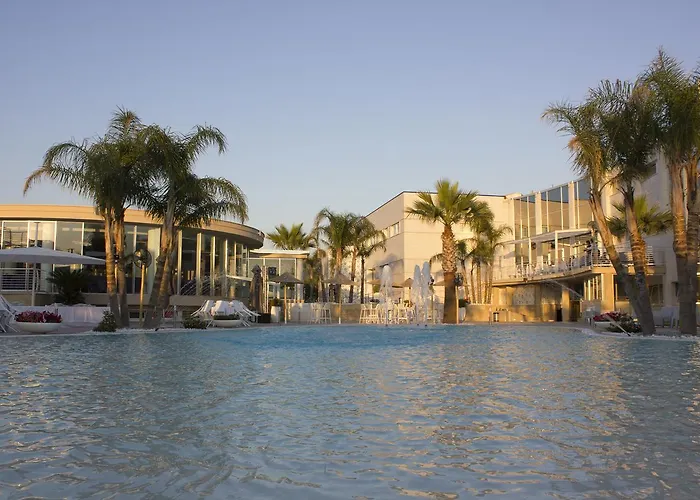 Dubaivillage Resort Camposano